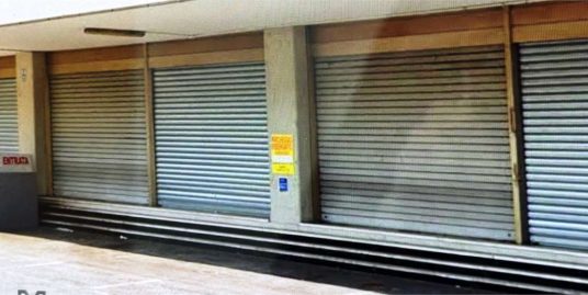 ID 1341 – PADOVA EST: Negozio di grande metratura tutto vetrinato